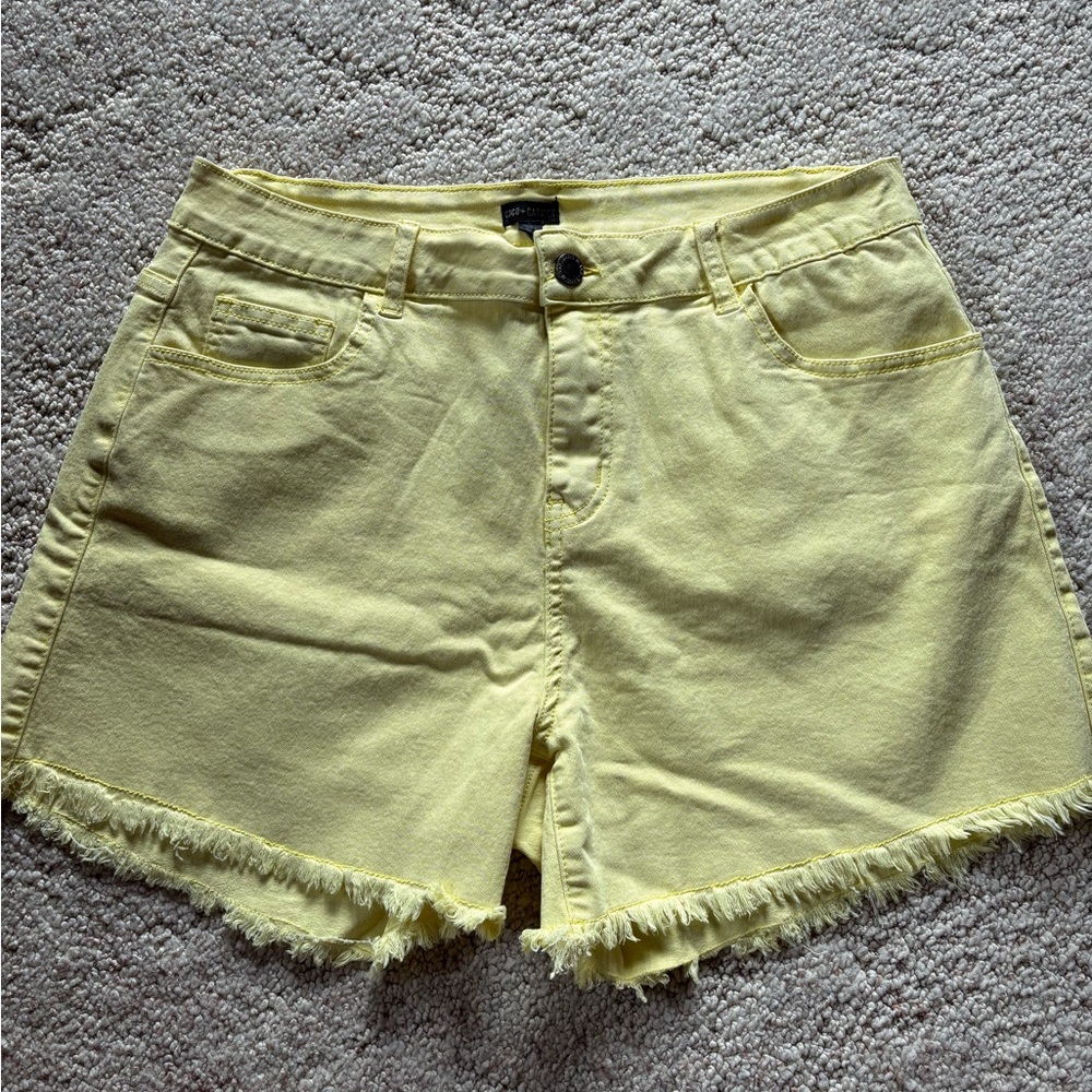 Coco + Carmen Women’s Trudy Shorts